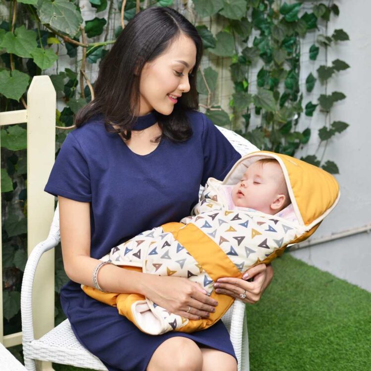 Mom's Baby Baby Blanket Othello Series